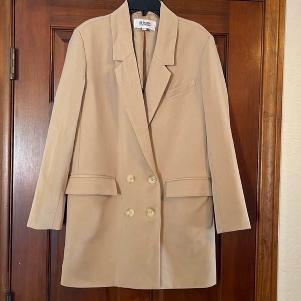 BB DAKOTA BY Steve Madden Dressed to Thrill Blazer in Khaki tan Small